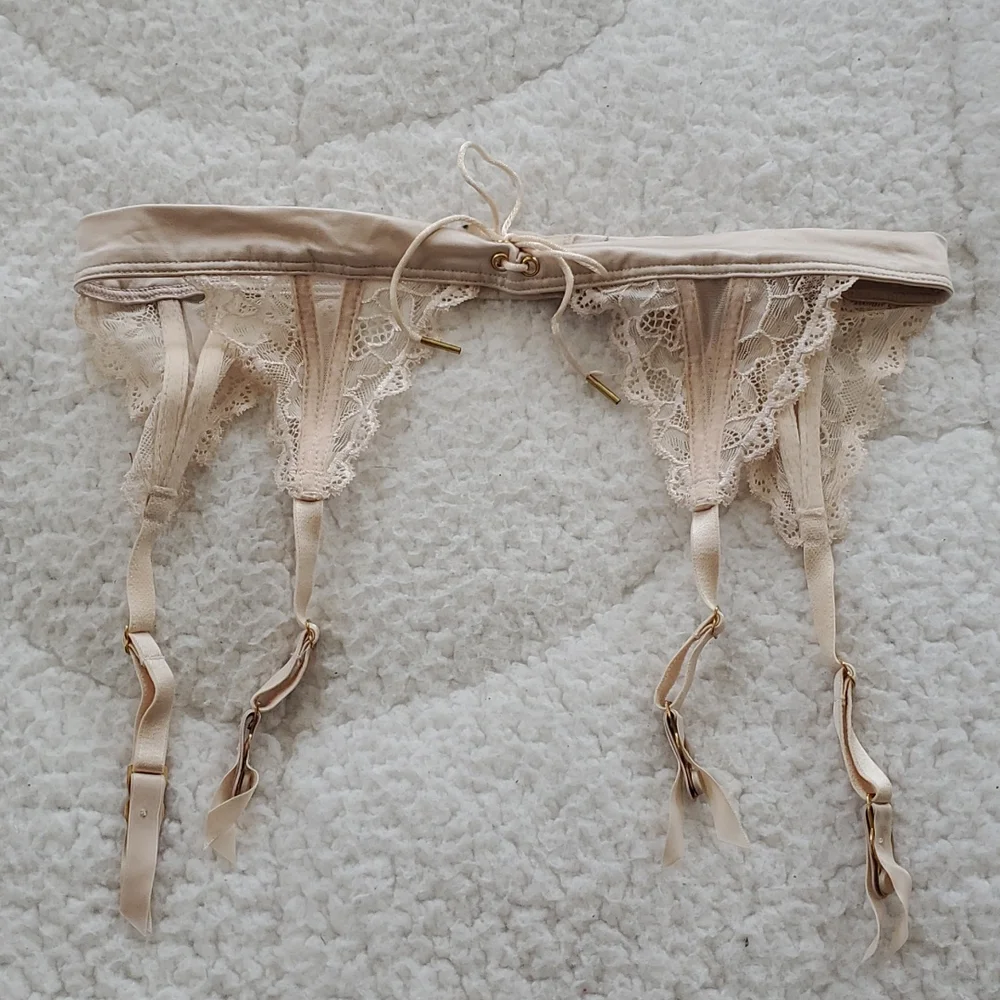 Victoria's Secret Pastel Garter Belt Bundle - Picture 12 of 16